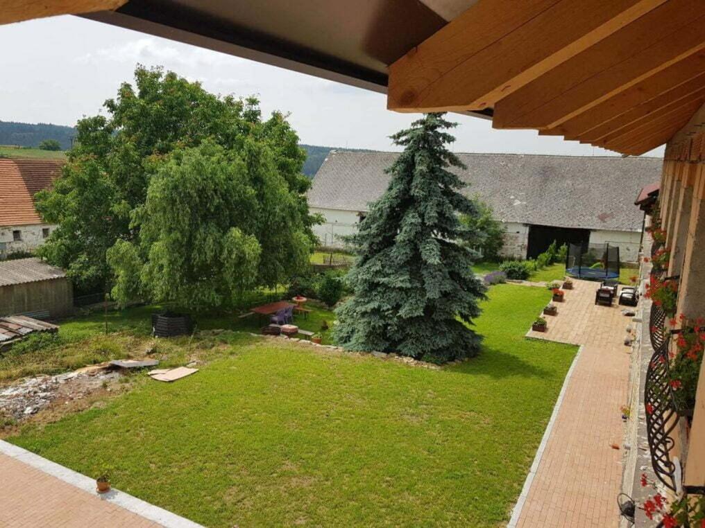 Penzion Tvrz Dub U Tabora Ratiborske Hory Екстериор снимка
