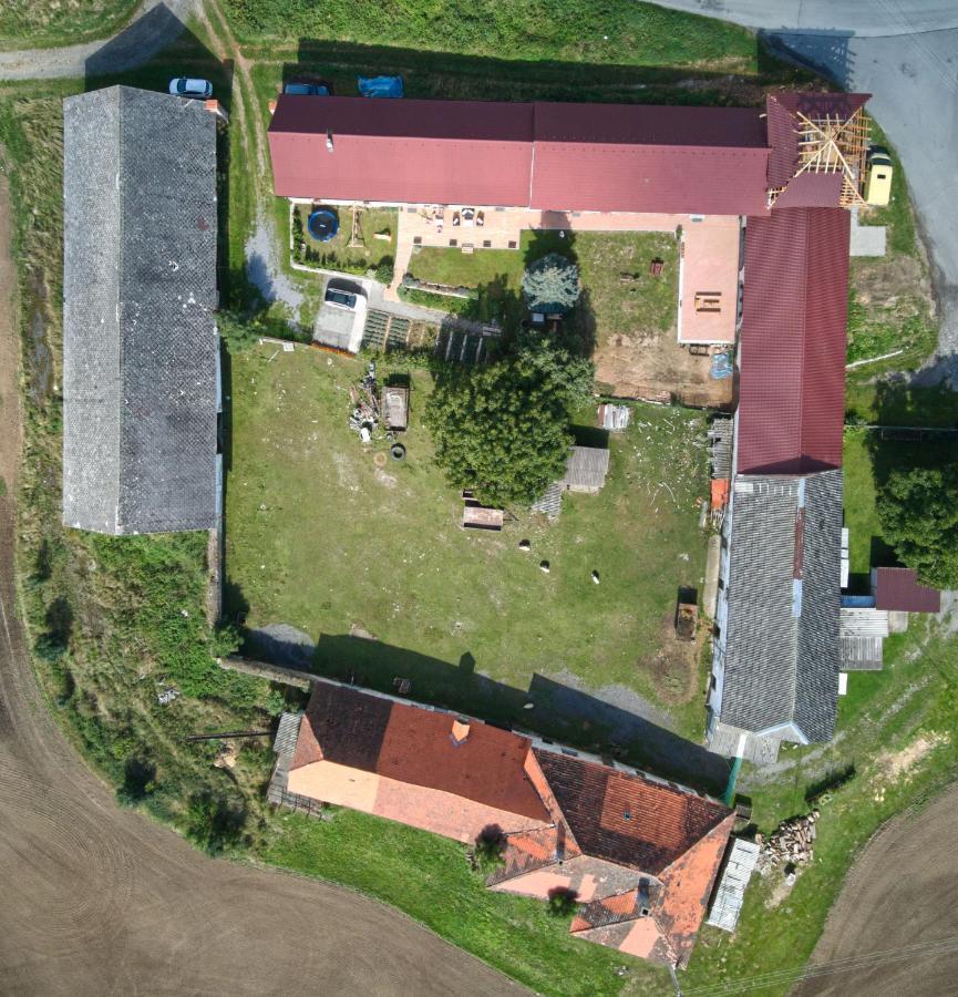 Penzion Tvrz Dub U Tabora Ratiborske Hory Екстериор снимка